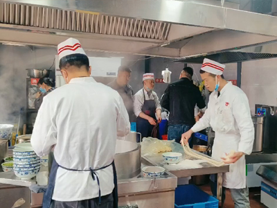 陈记牛肉面巡店未停止过！